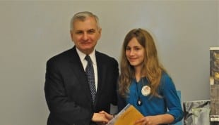 Meet Alyssa Grayson:  Wolfwatcher Junior Adviser